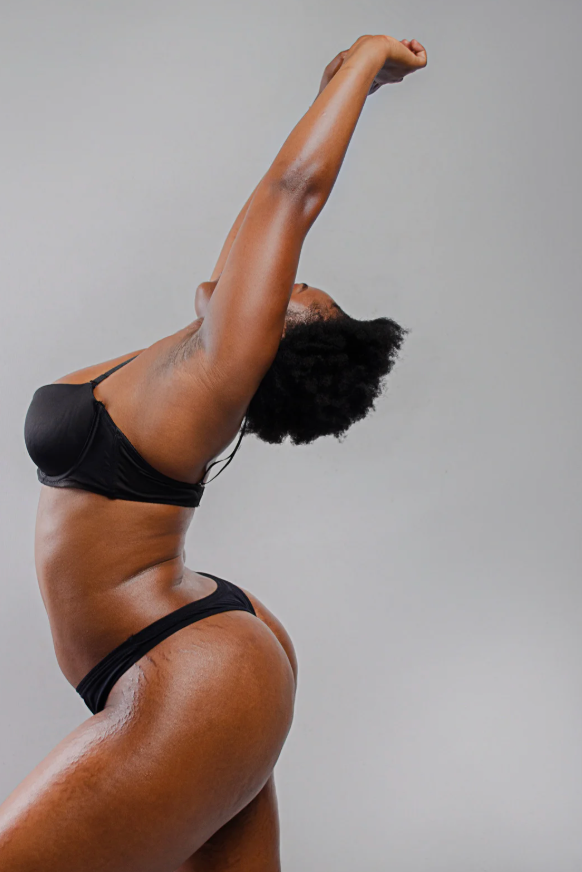 Librededroit-corps-nude-noir