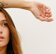 Librededroit-visage-nude