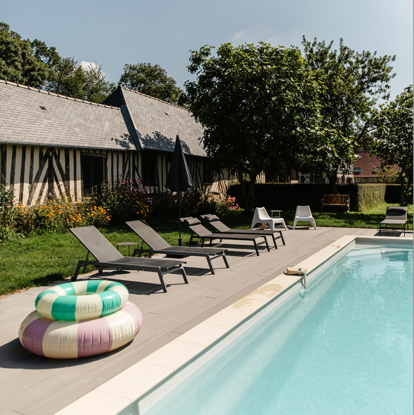 Maison-pomme-lisieux-piscine-bouee