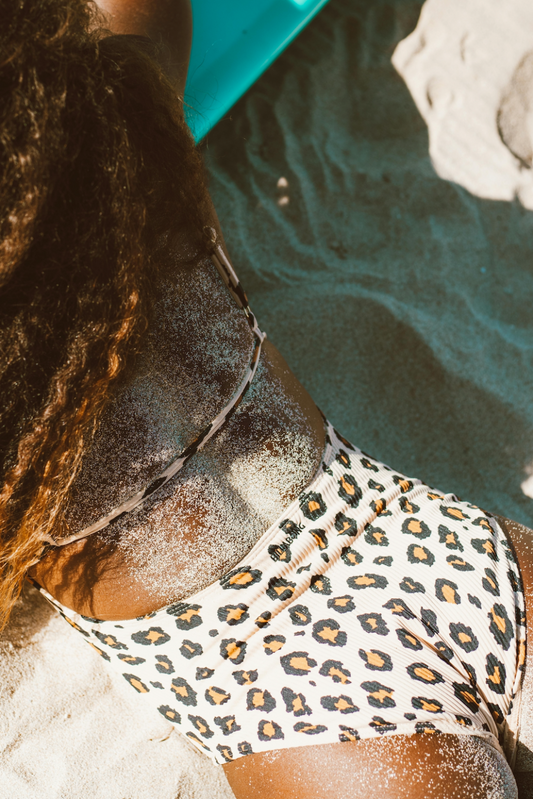 Librededroit-silhouette-leopard