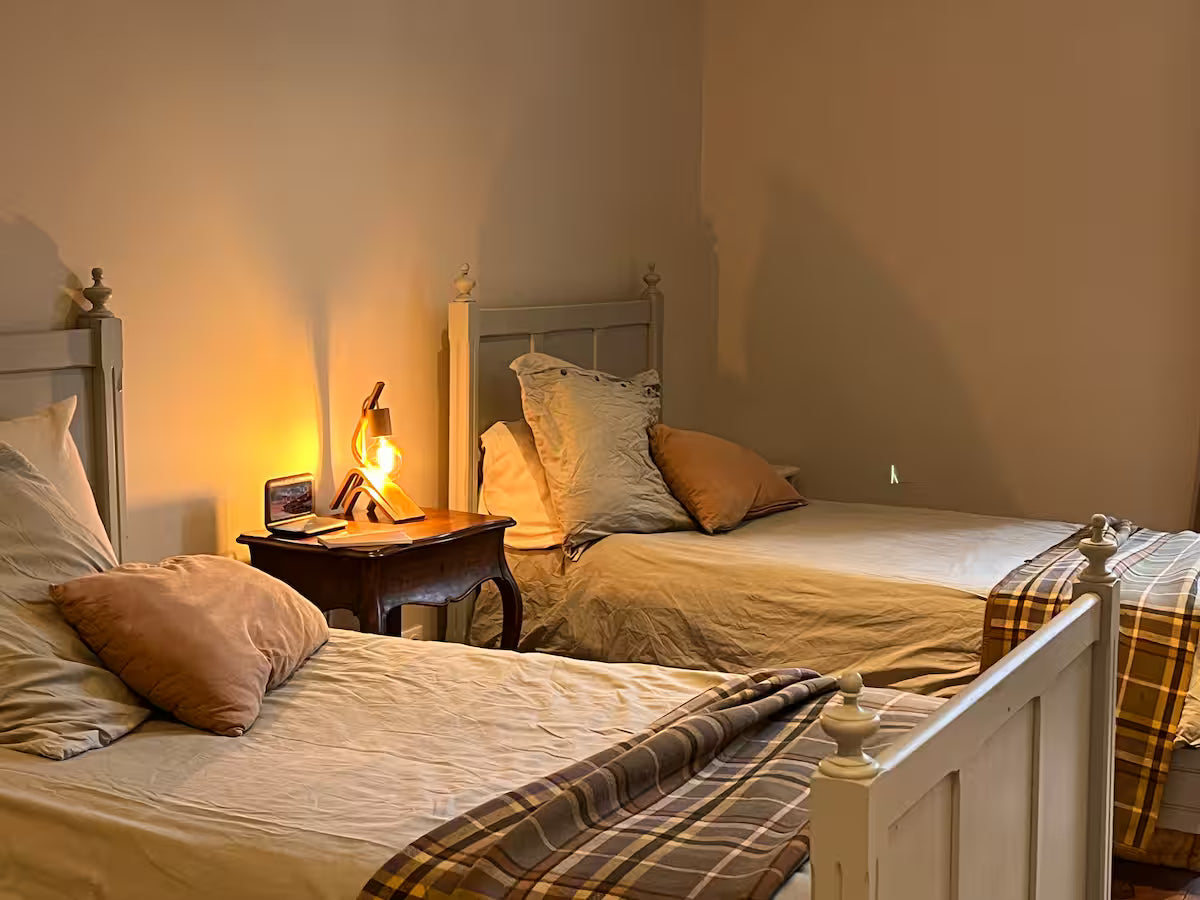 Logis-confettis-la-rochelle-chambre-duo