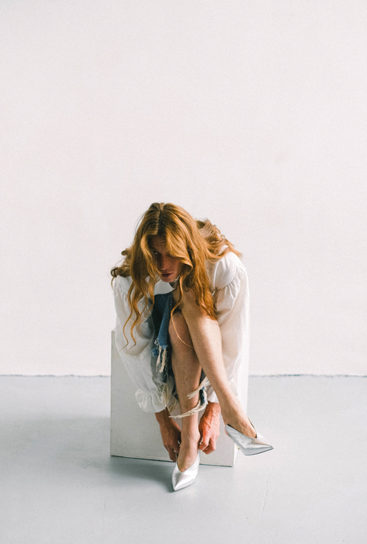 HEELS FEMININE ENERGY