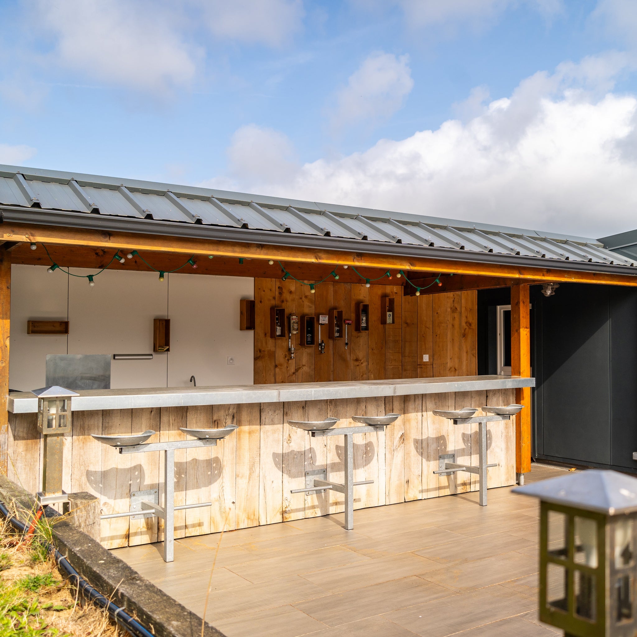 manoir-de-la-forme-plumaugat-bar-ext
